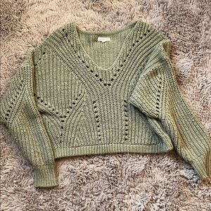 Green V-Neck Cropped Sweater with Intricate Knit
